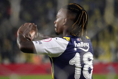 FENERBAHÇE, LİNCOLN HENRİQUE İLE YOLLARINI AYIRDI