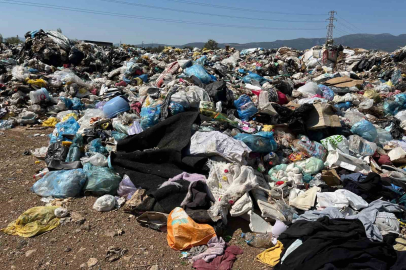 KEMALPAŞA’DA BOŞ ARAZİ ÇÖPLÜĞE DÖNDÜ