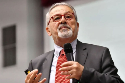 NACİ GÖRÜR'DEN DEPREMİN ARDINDAN İLK AÇIKLAMA