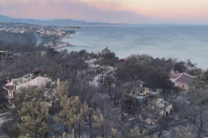 ÇANAKKALE YANGININDA VİLLALAR SABAHIN İLK IŞIKLARIYLA GÖRÜNTÜLENDİ