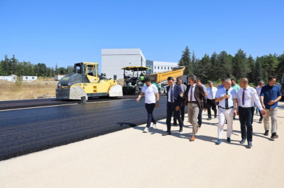 DİŞ HASTANESİ YOLU TAMAMLANIYOR