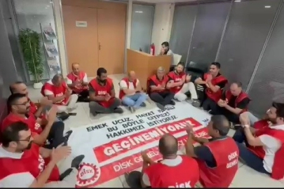 KARŞIYAKA BELEDİYESİ İŞÇİLERİNDEN MAAŞ PROTESTOSU
