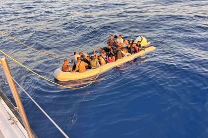 SEFERİHİSAR ’DA 43 DÜZENSİZ GÖÇMEN KURTARILDI