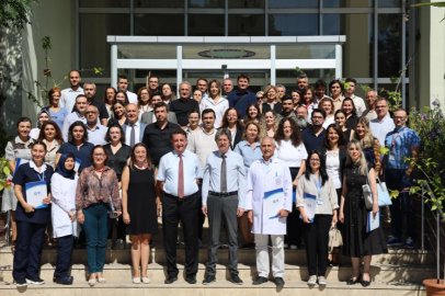 BAŞARILI AKADEMİSYENLER ÖDÜLLENDİRİLDİ