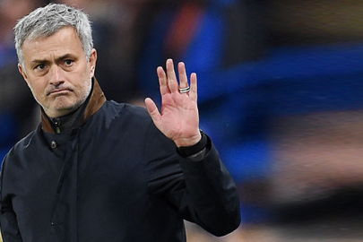 FENERBAHÇE  JOSE MOURİNHO İLE YOLLARINI AYIRDI