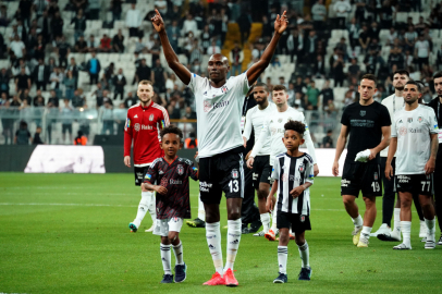ATİBA HUTCHİNSON BEŞİKTAŞ'A GERİ DÖNDÜ