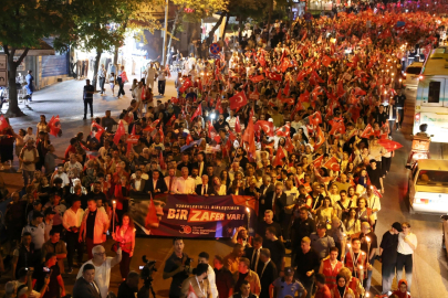 BURSA'DA COŞKU GÖKSEL KONSERİYLE TAÇLANDI