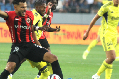 FENERBAHÇE 3 PUANI 3 GOLLE ALDI