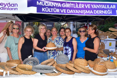 MUDANYA'DA MEYDAN; KADINLARIN