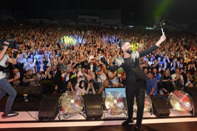 GEMLİK ’İN KURTULUŞU ETKİNLİĞİNDE ÜCRETSİZ KONSER