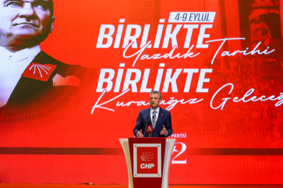 CHP OLAĞANÜSTÜ KURULTAYA GİTME KARARI ALDI