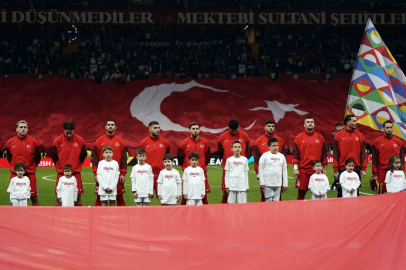 TÜRKİYE EKRAN BAŞINA! İSPANYA MAÇI ŞİFRESİZ YAYINLANACAK