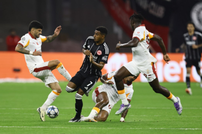 Galatasaray  Frankfurt’a 5-1 Yenildi