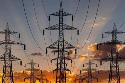 İZMİR’DE ELEKTRİK KESİNTİSİ: O İLÇELER KARANLIĞA GÖMÜLECEK