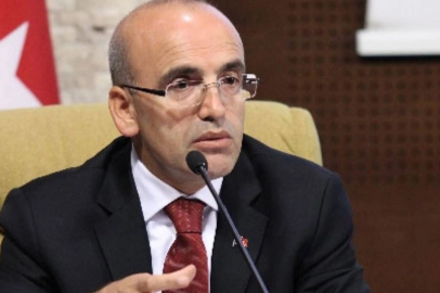 ŞİMŞEK, ENFLASYONDA 1 PUANLIK DÜŞÜŞÜ 'İYİLEŞME'DİYE PAYLAŞTI