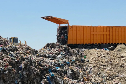 İHALE VERİLDİ: İZMİR’İN ÇÖPLERİ 1 MİLYARA LİRAYA TAŞINACAK
