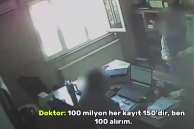 100 TL'YE SAHTE RAPOR SATAN DOKTOR TUTUKLANDI