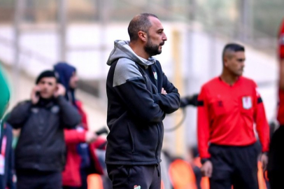 BURSASPOR ’DA TEKNİK DİREKTÖR ADEM ÇAĞLAYAN İSTİFA ETTİ