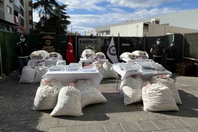 İZMİR’DE REKOR MİKTARDA SENTETİK UYUŞTURUCU OPERASYONU