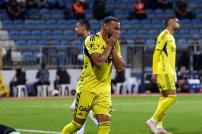 FENERBAHÇE ’DE ŞOK KARAR: 2 FUTBOLCU KADRO DIŞINDA