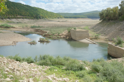 İSTANBUL'DA DA DURUM KRİTİK: BARAJLAR KURUMAK ÜZERE
