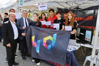 MANİFEST ETKİNLİĞİNE 30 BİN ÖĞRENCİ KATILDI