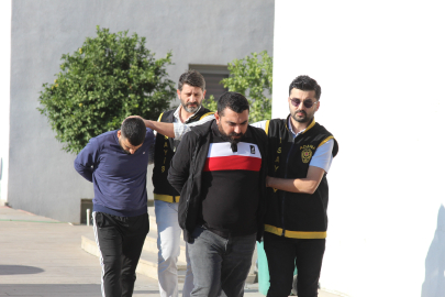 KUZENİNİ ÖLDÜRDÜ AÇIKLAMASI ŞAŞIRTTI: AYLAK AYLAK GEZİYORDU!
