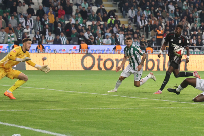 BEŞİKTAŞ KONYASPOR ENGELİNİ RAHAT GEÇTİ: 2-0