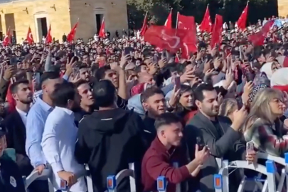 ANITKABİR'DE SLOGAN TERBİYESİZLİĞİ GELENEK HALİNE GELDİ