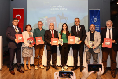 BURSA’NIN CUMHURİYET BELLEĞİ KİTAPLARLA YAŞATILIYOR