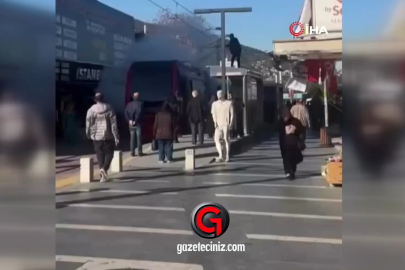 BURSA'DA SEYİR HALİNDEKİ TRAMVAYDA YANGIN PANİĞİ