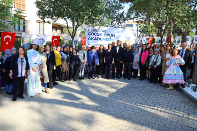 KARABAĞLAR’DA 3. ÜCRETSİZ OYUN AKADEMİSİ AÇILDI! 