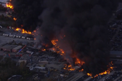 ABD'DE DEV KARGO UÇAĞI KALKIŞTAŞ HEMEN SONRA DÜŞTÜ