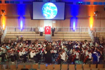 ALMANYA'DA BURSALI  LİSE ÖĞRENCİLERİNİN GURUR GÜNÜ