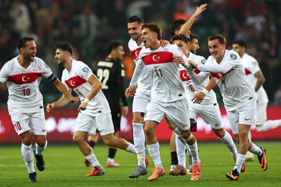 A MİLLİLER SAHNEYE ÇIKIYOR: MONTELLA KADROYU AÇIKLADI