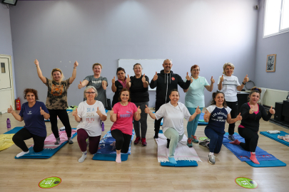 BUCA BELEDİYESİ’NİN ÜCRETSİZ PİLATES KURSLARINA YOĞUN İLGİ