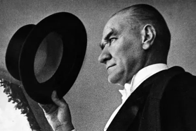 ATATÜRK'Ü ANAN ÜNLÜ İSİMLERİN 10 KASIM MESAJLARI