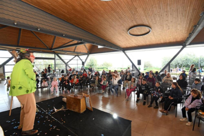 OSMANGAZİ ’DE TATİL KEYFİ: TOPRAK ANA TİYATRO OYUNU SAHNELENDİ