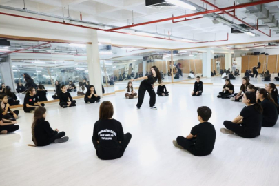 OSMANGAZİ BELEDİYESİ MODERN DANSA DESTEK VERİYOR