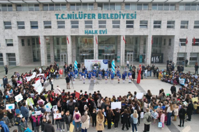 NİLÜFER ’DE SU İSRAFINA KARŞI MİNİKLERDEN BÜYÜK YÜRÜYÜŞ