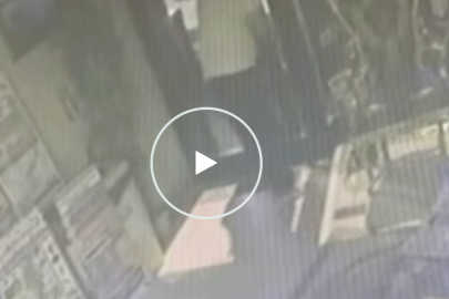 OTEL GÖREVLİSİ BÖCEK AİLESİNİN ÜZERİNE KAPIYI KİLİTLEMİŞ