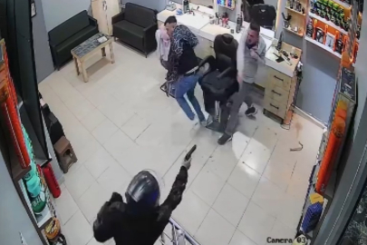 BERBER DÜKKANINDA KABUS GİBİ SALDIRI