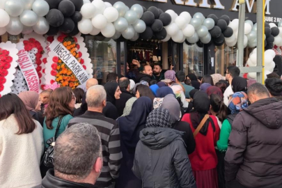 MAĞAZA AÇILIŞINDA 'UCUZLUK' İZDİHAMI YAŞANDI
