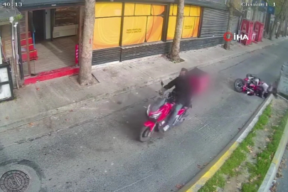 MOTOSİKLET KAZASI: SÜRÜCÜ VE KARDEŞİ METRELERCE SÜRÜKLENDİ