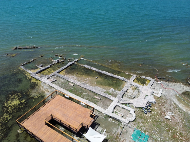 İlk konsilin toplandığı düşünülen İznik Bazalikası