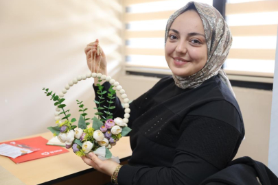 BURSA'DA KADINLAR ELDE ÜRETİP EVDEN SATIYOR