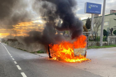 BURSA'DA SEYİR HALİNDEYKEN ALEV TOPUNA DÖNDÜ