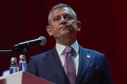 ÖZGÜR ÖZEL HEM İKTİDARA HEM KILIÇDAROĞLU'NA MEYDAN OKUDU