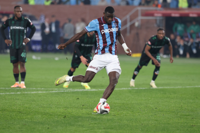 TRABZONSPOR HATA YAPMADI: ONUACHU 2 GOLLE YILDIZLAŞTI