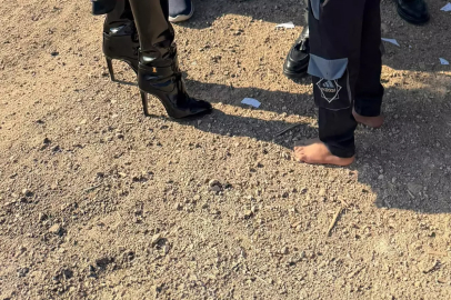 80 BİN TL'LİK ÇİZMEYLE YALIN AYAK ÇOCUKLARI ZİYARETE GİTTİ